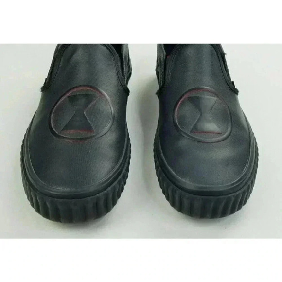 Vans Women's 6.5 Men's 5 Marvel Black Widow Classic Slip-On Logo Tag Sneakers - Picture 4 of 12